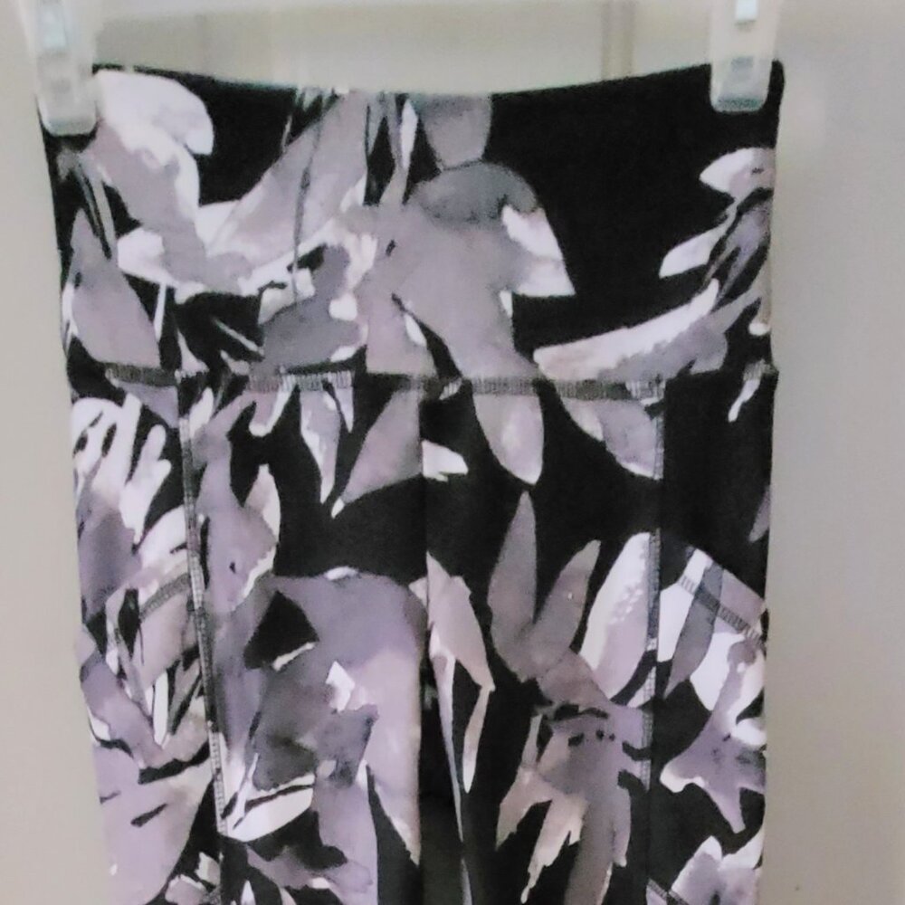 Balance Collection Spandex Leggings Black and Gray Design Misses Small 34-36